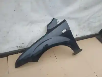 Peça sobressalente para automóvel em segunda mão GUARDA-LAMAS DIANTEIRO ESQUERDO por FORD FOCUS BERLINA (CAP)  Referências OEM IAM   