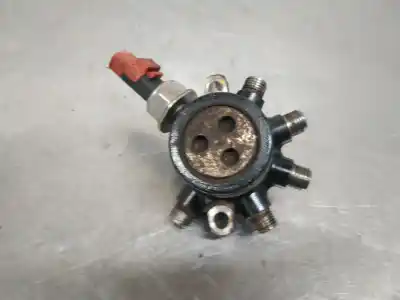 Автозапчасти б/у рампа инжектора за ford focus berlina (cap) ambiente (d) ссылки oem iam 4m5q9d280db  