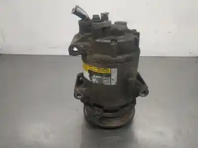 Peça sobressalente para automóvel em segunda mão compressor de ar condicionado a/a a/c por renault scenic ii authentique 120 cv / 88 kw referências oem iam   