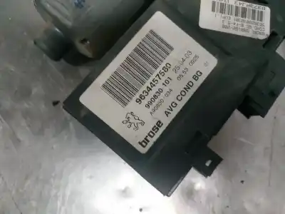 Pièce détachée automobile d'occasion léve glace avant gauche pour peugeot 307 break / sw (s1) 307 break / sw (s1) (2002 - 2005) références oem iam 9634457580  