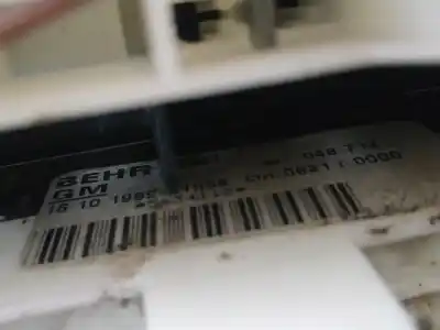 Peça sobressalente para automóvel em segunda mão COMANDO DE SOFAGEM (CHAUFFAGE / AR CONDICIONADO)  por OPEL ZAFIRA A  Referências OEM IAM B5690  