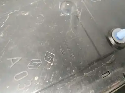 Pezzo di ricambio per auto di seconda mano ala posteriore per renault clio ii fase ii (b/cb0) base authentique 82 cv / 60 kw riferimenti oem iam 7700427352  
