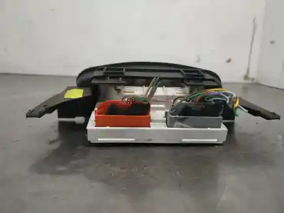 Peça sobressalente para automóvel em segunda mão DISPLAY GPS / MULTIMÍDIA por RENAULT CLIO II FASE II (B/CB0)  Referências OEM IAM 8200028364A  