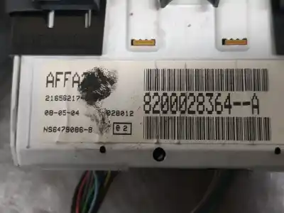 Peça sobressalente para automóvel em segunda mão display gps / multimídia por renault clio ii fase ii (b/cb0) base authentique 82 cv / 60 kw referências oem iam 8200028364a  