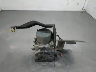 Pezzo di ricambio per auto di seconda mano abs per renault clio ii fase ii (b/cb0) base authentique 82 cv / 60 kw riferimenti oem iam 8200229137  
