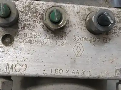 Pezzo di ricambio per auto di seconda mano abs per renault clio ii fase ii (b/cb0) base authentique 82 cv / 60 kw riferimenti oem iam 8200229137  