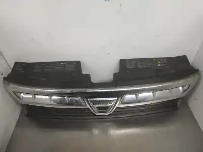 Second-hand car spare part front grille for dacia duster laureate 4x2 oem iam references 623100260r  