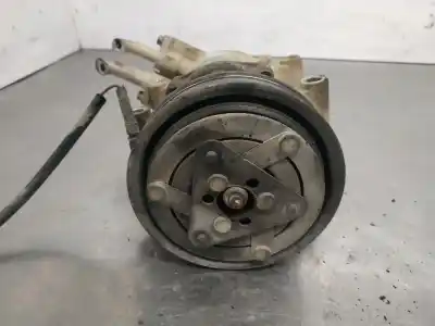 Автозапчастина б/у компресор кондиционера для RENAULT KANGOO (F/KC0) Authentique 64 CV / 47 KW Посилання на OEM IAM 7700111235  