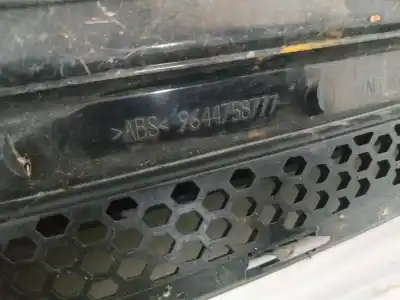 Peça sobressalente para automóvel em segunda mão Grelha Frontal por PEUGEOT PARTNER (S2) 1.9 Combi Pro [1.9 Ltr. - 51 kW Diesel] Referências OEM IAM 9644758777  