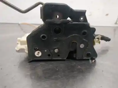 Pezzo di ricambio per auto di seconda mano serratura porta anteriore destra per audi a3 (8p) 2.0 tdi ambiente (dpf) (125kw) riferimenti oem iam 4f1837016  