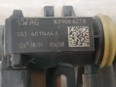 Peça sobressalente para automóvel em segunda mão Bomba De Ar Secundária por AUDI A3 (8P) 2.0 TDI Ambiente (DPF) (125kW) Referências OEM IAM 1K0906627B  