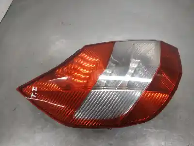 Pezzo di ricambio per auto di seconda mano Lampada Posteriore Sinistra per RENAULT SCENIC II Confort Authentique 101 CV / 74 KW Riferimenti OEM IAM 8200127704  
