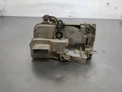 Second-hand car spare part left front door lock for peugeot partner (s2) combi plus oem iam references   