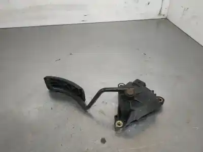 Second-hand car spare part ACCELERATOR PEDAL for RENAULT SCENIC II Authentique 120 CV / 88 KW OEM IAM references 8200159645  