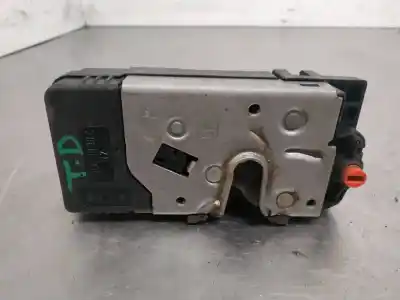 Second-hand car spare part right side door lock for opel combo familiar oem iam references 13157757  