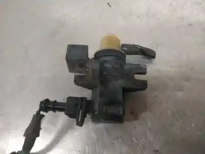 Peça sobressalente para automóvel em segunda mão Bomba De Ar Secundária por OPEL COMBO Familiar Referências OEM IAM 55563532  