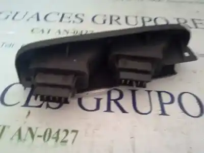 Автозапчасти б/у выключатель левого переднего окна за renault clio ii fase ii (b/cb0) d7f726 ссылки oem iam 430000k  