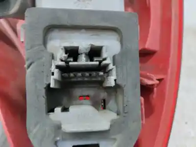 Автозапчасти б/у правый задний фонарь за renault clio ii fase ii (b/cb0) d7f726 ссылки oem iam 8200071414  