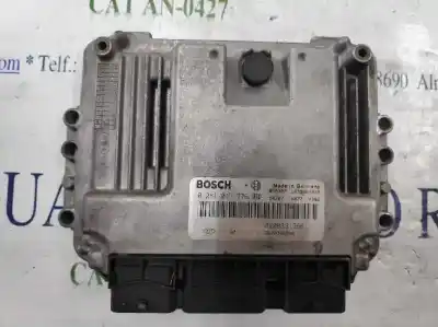 Recambio de automóvil de segunda mano de centralita motor uce para renault megane ii berlina 5p 1.9 dci diesel referencias oem iam 0281011776  