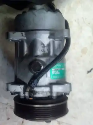 Peça sobressalente para automóvel em segunda mão COMPRESSOR DE AR CONDICIONADO A/A A/C por VOLKSWAGEN BORA BERLINA (1J2)  Referências OEM IAM 1J0820803K  
