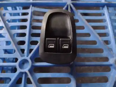 Peça sobressalente para automóvel em segunda mão manivela / manipulo do vidro dianteiro esquerdo por peugeot 206 sw 8hx(dv4td) referências oem iam 11531