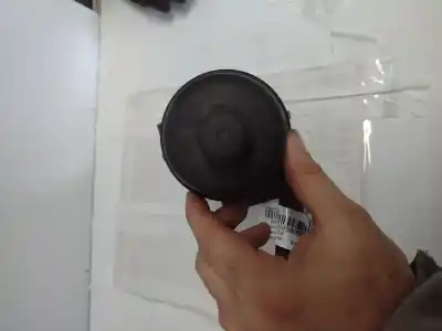 Pezzo di ricambio per auto di seconda mano supporto filtro olio per citroen c3 8hxdv4td riferimenti oem iam 9641550680  