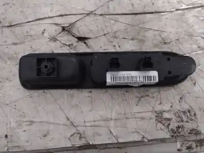 Автозапчастина б/у передні вікний вмикач для peugeot 307 (s1) rhydw10td посилання на oem iam 96531124xt  