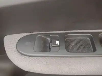 Автозапчасти б/у выключатель переднего правого окна за peugeot 307 (s1) (04.2001) rhz ссылки oem iam 6554e7