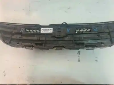 Автозапчастина б/у передня решіта для lexus is (ds2/is2) 2grfe посилання на oem iam 5315553050  