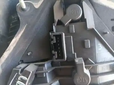Автозапчасти б/у правый задний фонарь за toyota corolla (e12) 1cdftv ссылки oem iam 8155113610  