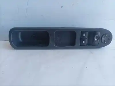 Автозапчастина б/у передні вікний вмикач для renault twingo i (c06) d7f700 посилання на oem iam 