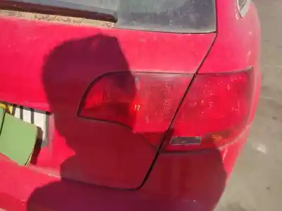 Автозапчасти б/у внутренний правый задний фонарь за audi a4 b7 avant (8ed) 2.0 tdi ссылки oem iam 8e9945094