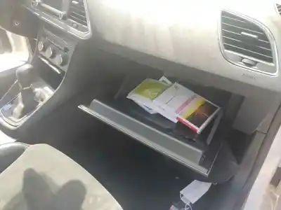 Автозапчастина б/у бардачок для seat leon (5f1) 2.0 tdi посилання на oem iam 5f1857095  