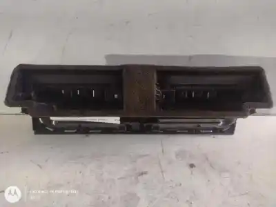 Автозапчасти б/у аэрационная решетка за audi a4 b8 avant (8k5) 2.0 tdi ссылки oem iam 8t1820951b  