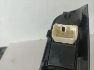 Second-hand car spare part right front power window switch for kia ceed (ed) d4fb-u oem iam references 823611h000  