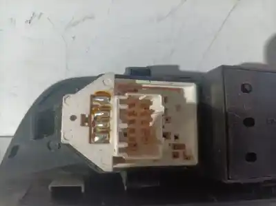 Pièce détachée automobile d'occasion commande de lève vitre avant gauche pour kia ceed (ed) d4fb-u références oem iam 823511h020  