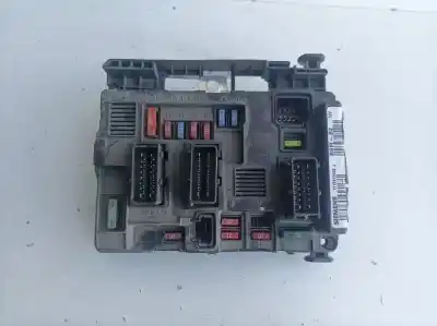Second-hand car spare part fuse box unit for mini mini (r50,r53) g-w10b16a oem iam references 9650618580  
