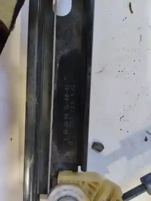 İkinci el araba yedek parçası ÖN SAG PENCERE REGÜLATÖRÜ için SEAT LEON SC (5F5)  OEM IAM referansları 5F4837462  