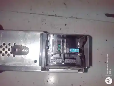 Piesă de schimb auto la mâna a doua sistem audio / cd radio casetofon pentru bmw serie 1 berlina 5p (f20) n47d20c referințe oem iam 923648901  