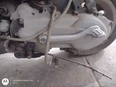 Pièce détachée automobile d'occasion moteur complet pour piaggio (vespa) et4  références oem iam   