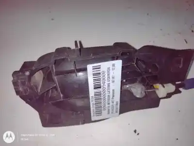 Автозапчастина б/у ліва бічна внутрішня ручка для peugeot 407 sw rhrdw10bted4 посилання на oem iam 96526178vd  