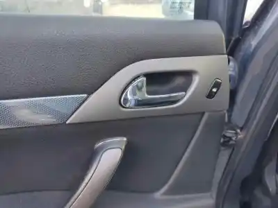 Автозапчастина б/у ліва бічна внутрішня ручка для peugeot 407 sw rhrdw10bted4 посилання на oem iam 96526178vd