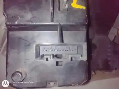 Автозапчасти б/у правый задний фонарь за mg rover rover 75 (rj) m47r ссылки oem iam 263142  