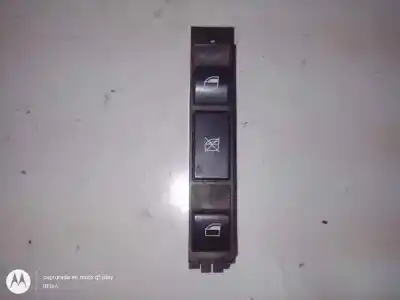 Pièce détachée automobile d'occasion COMMANDE DE LÈVE VITRE AVANT GAUCHE pour BMW 3 (E46)  Références OEM IAM 61318381518  