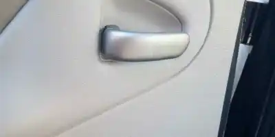Автозапчастина б/у права бічна внутрішня ручка для citroen xsara picasso 9hz посилання на oem iam 7700303503