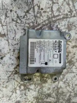 İkinci el araba yedek parçası HAVA YASTIGI KONTROL ÜNITESI için RENAULT MEGANE I FASE 2 BERLINA (BA0)  OEM IAM referansları 550548400  