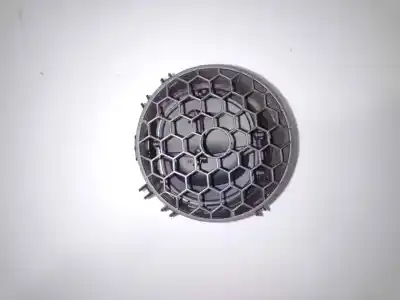 Автозапчасти б/у аэрационная решетка за renault twingo iii h4d 400 ссылки oem iam 687603916r  