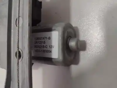 Second-hand car spare part right front window motor for renault twingo iii h4d 400 oem iam references 9030319c  