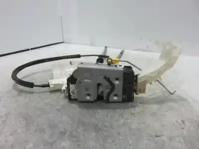 Pezzo di ricambio per auto di seconda mano SERRATURA PORTA ANTERIORE SINISTRA per FIAT 500X (334)  Riferimenti OEM IAM 52139902  