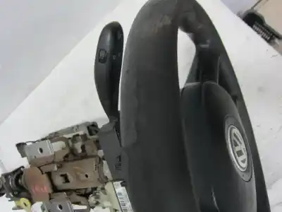 Pezzo di ricambio per auto di seconda mano volante per volkswagen polo iv (9n3) axu riferimenti oem iam   